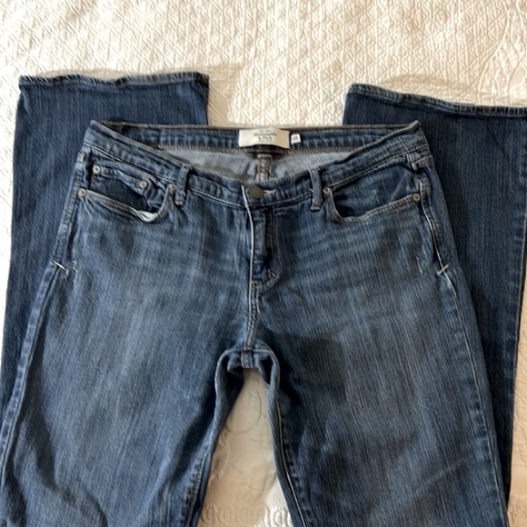 Abercrombie & Fitch Stretch Low Rise Bootcut Jeans Sz 10R - Picture 2 of 3